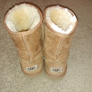 Ugg Short Boots